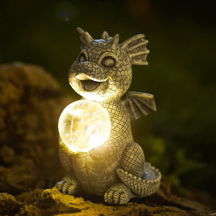 Lampka Solarna Figurka Do Ogrodu LED i Baterią Solarną Smok ze Świecącą Szklaną Kulą