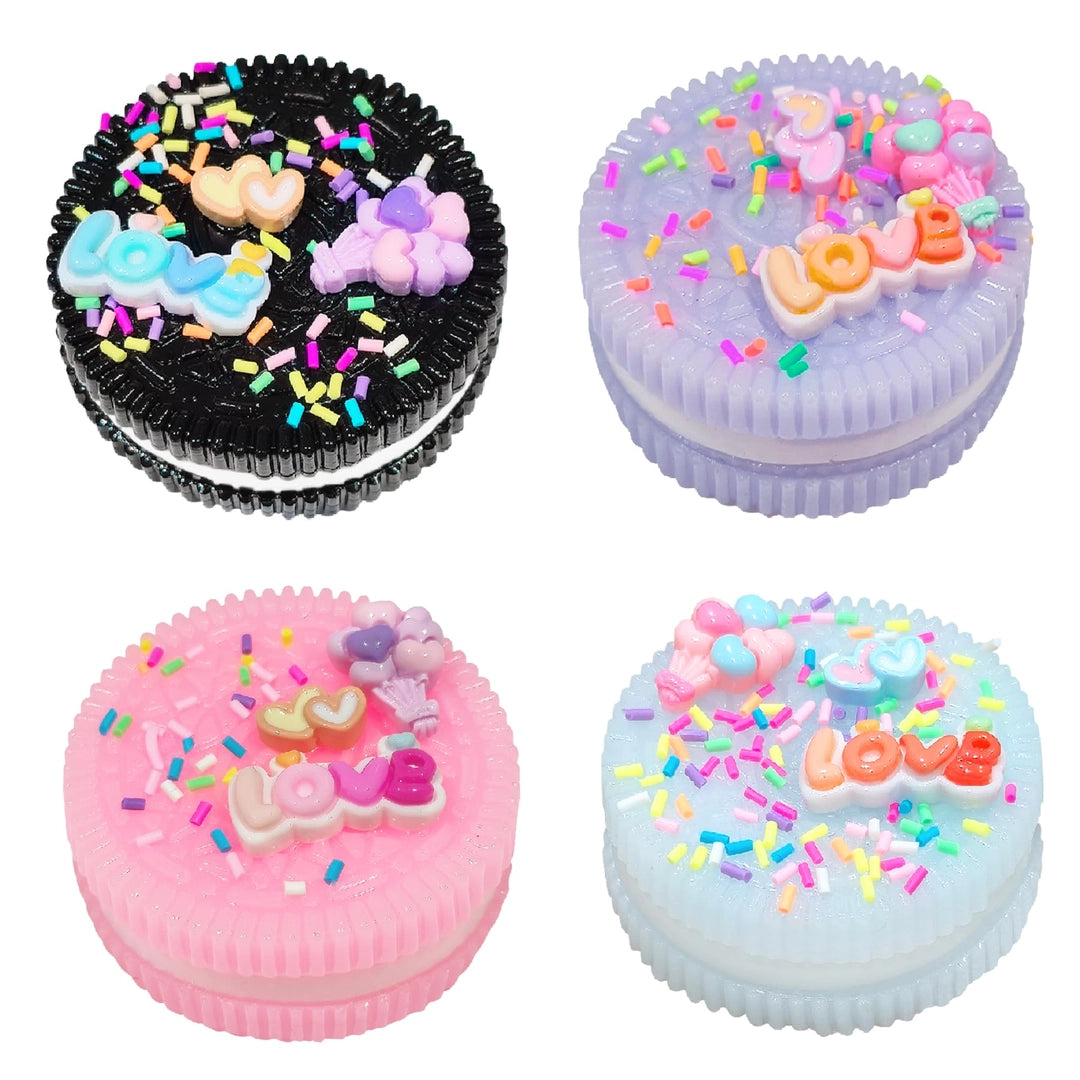 Antystresowe ciastko squishy LOVE 6 cm – zabawka sensoryczna prezentowa Główne zdjęcie produktu