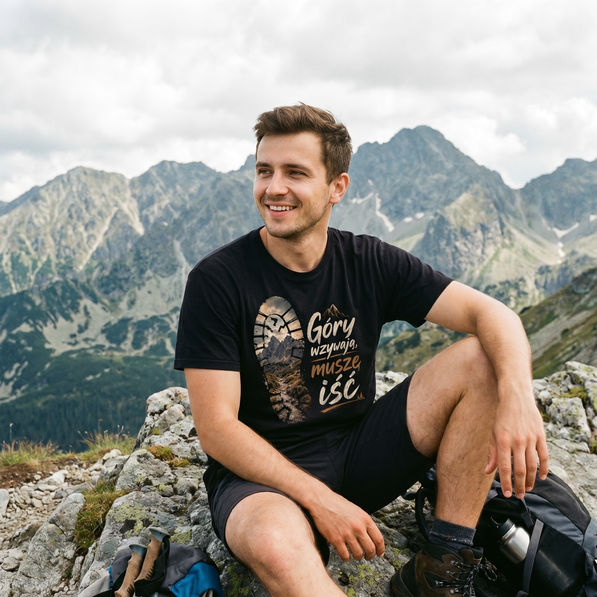 Koszulka Męska T-Shirt W góry Dla podróżnika Napis GÓRY WZYWAJĄ Koszulka W Góry