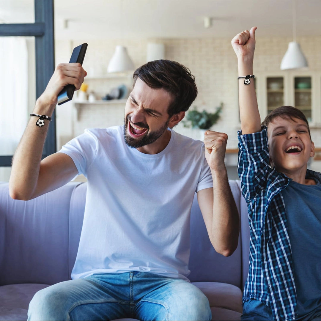 Bransoletki piłkarskie silikonowe suwakowe z piłką Upominki dla Piłkarzy 28 Drugie zdjęcie produktu